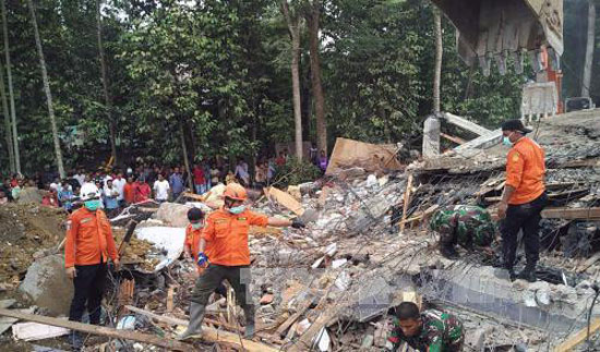 Thương vong trong động đất ở Indonesia tăng cao ảnh 1